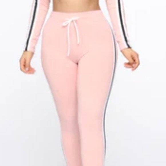 Fashion Nova Best Player in the Game Yellow Legging Cropped Hoodie Lounge Set XL - Picture 4 of 5